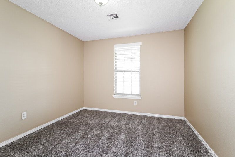1,495/Mo, 1401 SE 10th St Moore, OK 73160 Bedroom View 3