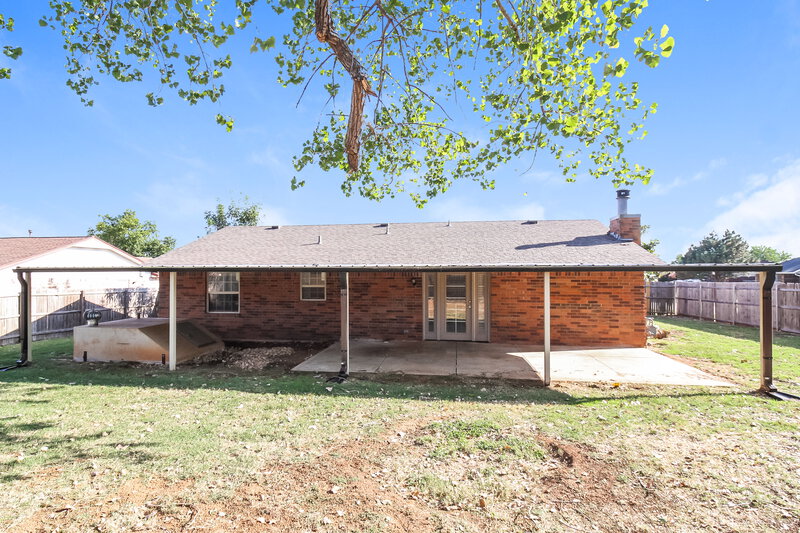 1,495/Mo, 1401 SE 10th St Moore, OK 73160 Rear View