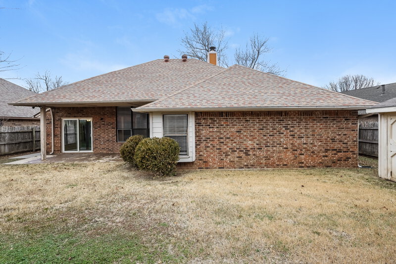1,585/Mo, 5820 SE 81st St Oklahoma City, OK 73135 Rear View