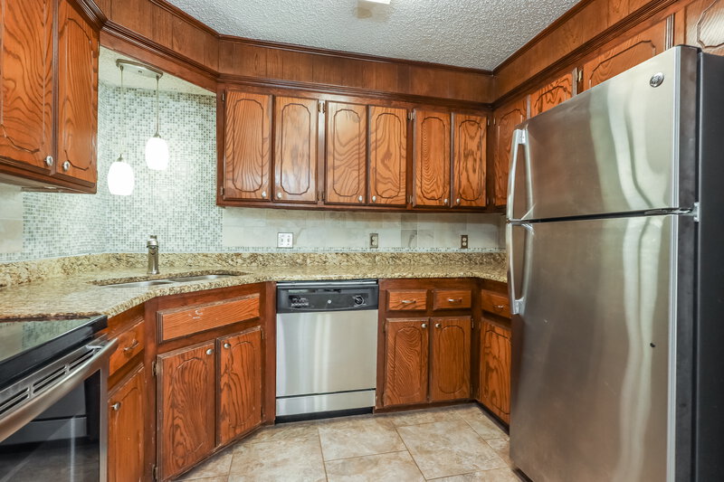 1,435/Mo, 13309 Turtle Creek Dr Oklahoma City, OK 73170 Kitchen View 2
