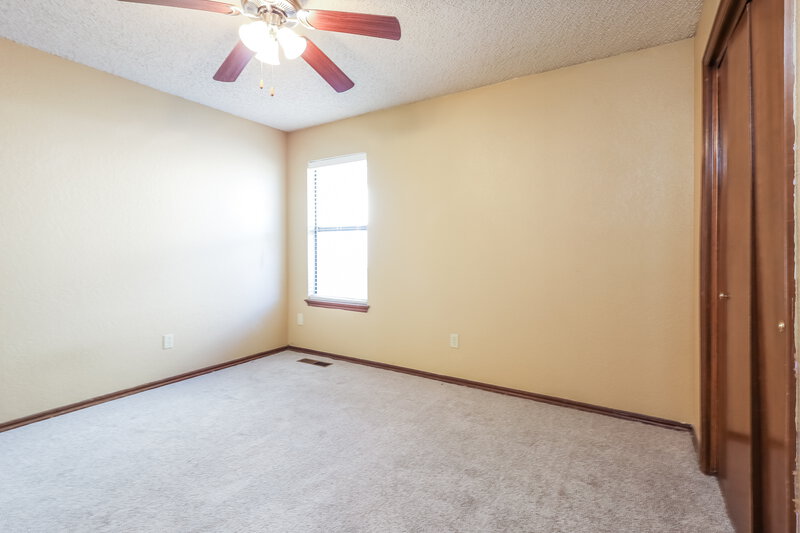 1,435/Mo, 13309 Turtle Creek Dr Oklahoma City, OK 73170 Main Bedroom View 2