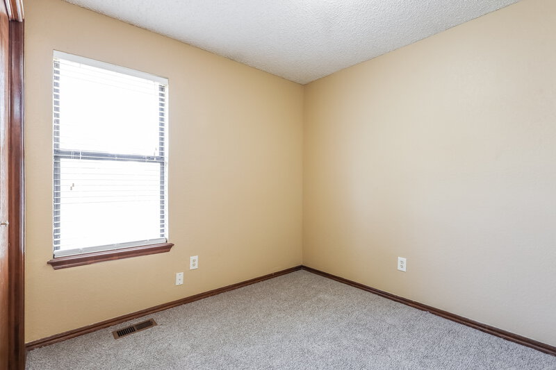 1,435/Mo, 13309 Turtle Creek Dr Oklahoma City, OK 73170 Bedroom View 2