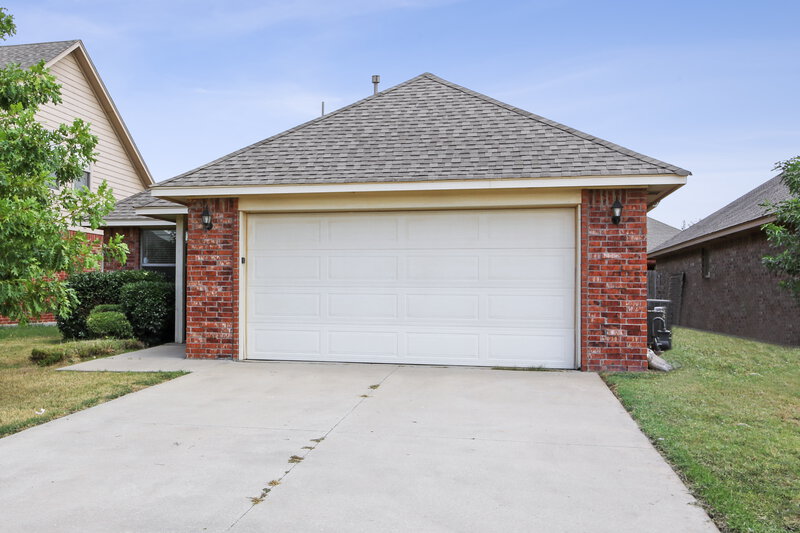 1,305/Mo, 7408 Comrade Lane Yukon, OK 73099 External View