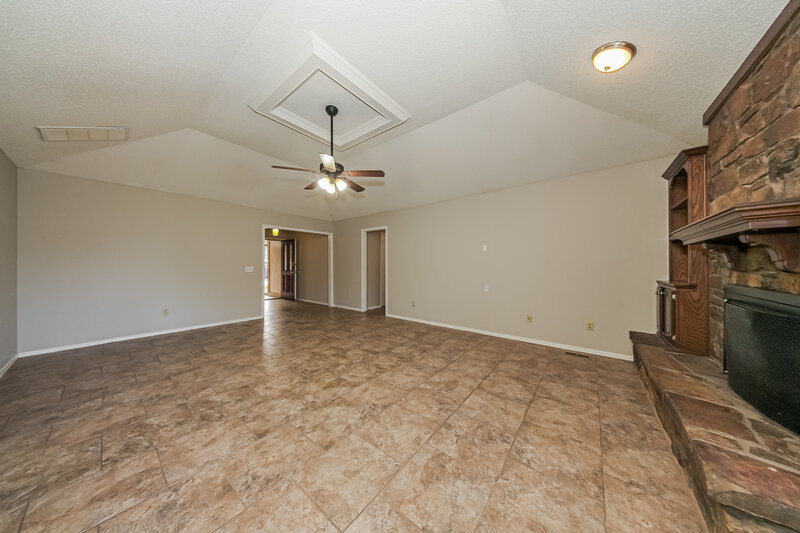 1,705/Mo, 4109 Windward Way Yukon, OK 73099 Living Room View