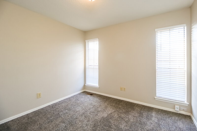 1,480/Mo, 8529 SW 37th St Oklahoma City, OK 73179 Bedroom View