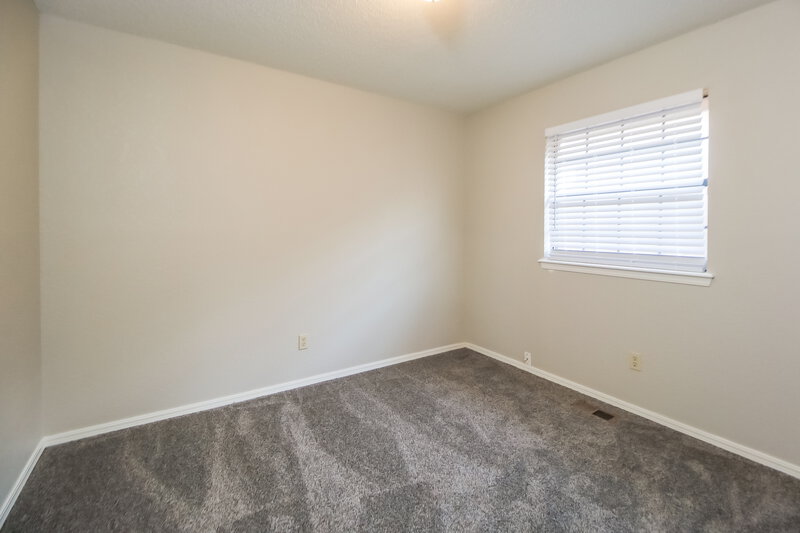 1,480/Mo, 8529 SW 37th St Oklahoma City, OK 73179 Bedroom View 2