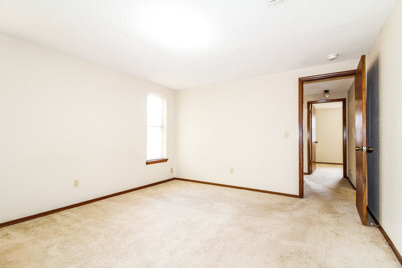 1,010/Mo, 4213 Se 48th Terr Oklahoma City, OK 73135 Main Bedroom View