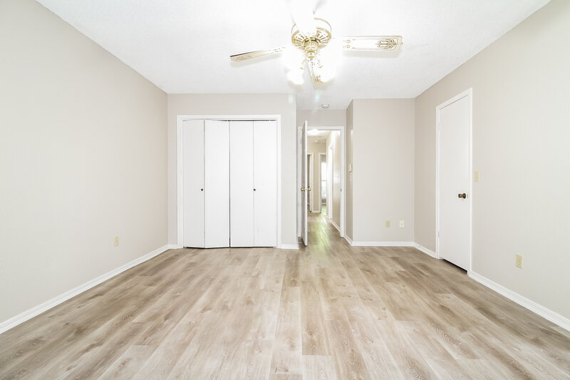 1,410/Mo, 5037 Burntwood Dr Oklahoma City, OK 73135 Main Bedroom View 2