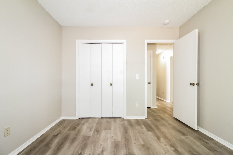 1,410/Mo, 5037 Burntwood Dr Oklahoma City, OK 73135 Bedroom View