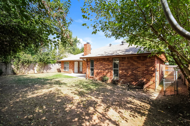 1,410/Mo, 5037 Burntwood Dr Oklahoma City, OK 73135 Rear View 2
