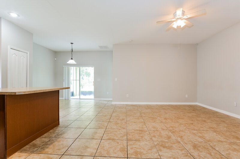2,220/Mo, 416 Marathon Ln Sanford, FL 32771 Kitchen View