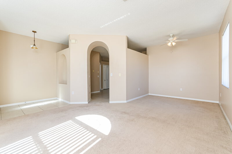 2,080/Mo, 8609 Cavendish Dr Kissimmee, FL 34747 Living Room View 2