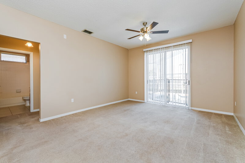 2,080/Mo, 8609 Cavendish Dr Kissimmee, FL 34747 Family Room View