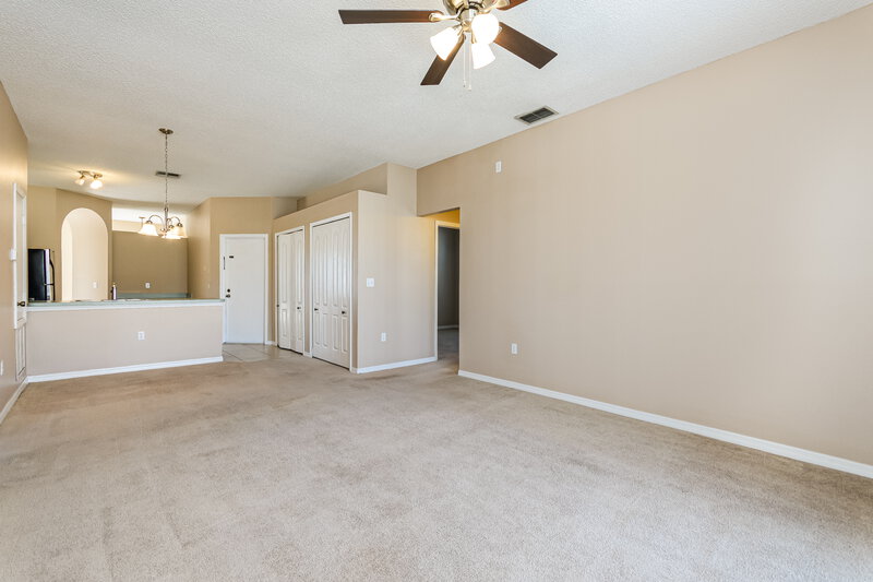 2,080/Mo, 8609 Cavendish Dr Kissimmee, FL 34747 Family Room View 2