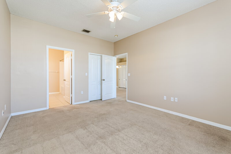 2,080/Mo, 8609 Cavendish Dr Kissimmee, FL 34747 Main Bedroom View 2