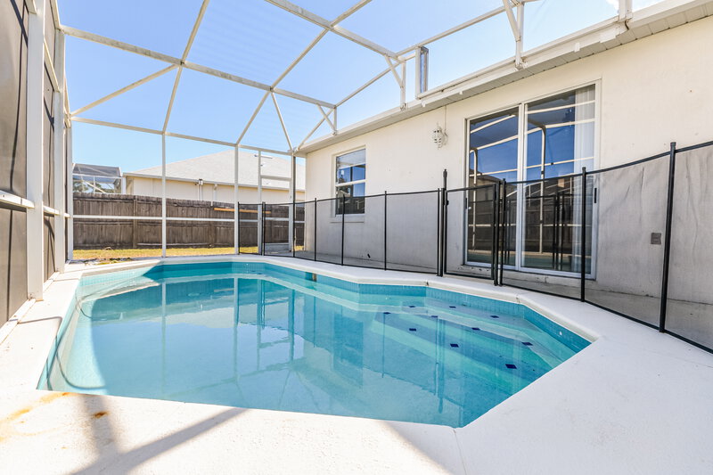 2,080/Mo, 8609 Cavendish Dr Kissimmee, FL 34747 Rear View 2