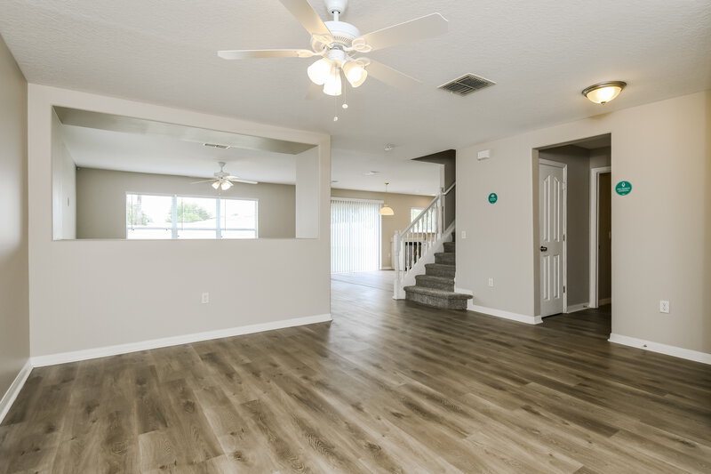 2,605/Mo, 4711 Hardy Mills St Kissimmee, FL 34758 Living Room View 2