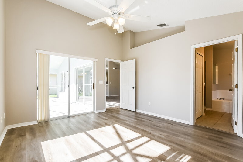 2,065/Mo, 234 Bay Meadow Dr Kissimmee, FL 34746 Main Bedroom View 2