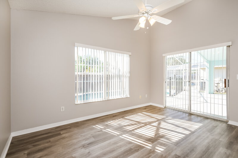 2,150/Mo, 234 Bay Meadow Dr Kissimmee, FL 34746 Main Bedroom View