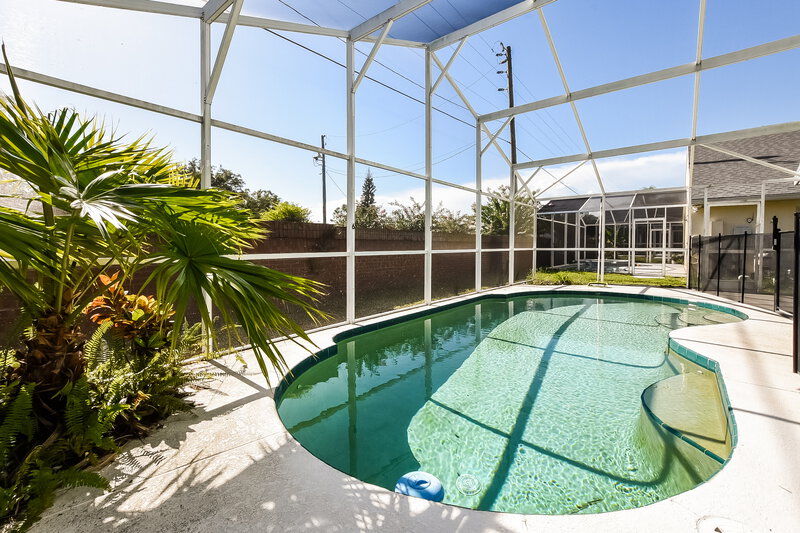 2,065/Mo, 234 Bay Meadow Dr Kissimmee, FL 34746 Pool View