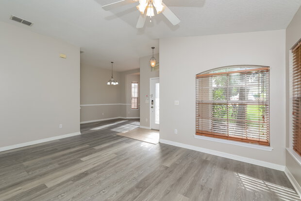 3,290/Mo, 11628 Wishing Well Ln Clermont, FL 34711 Living Room View