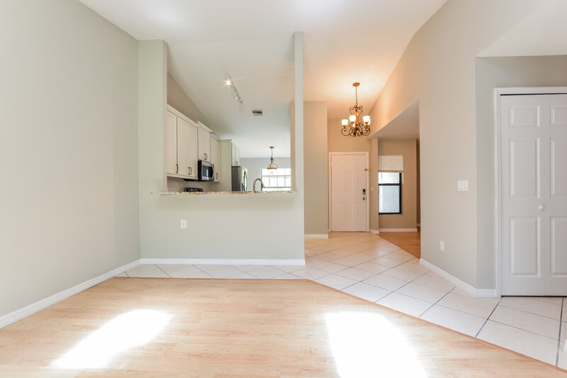 2,395/Mo, 1058 Dees Dr Oviedo, FL 32765 Living Room View 3