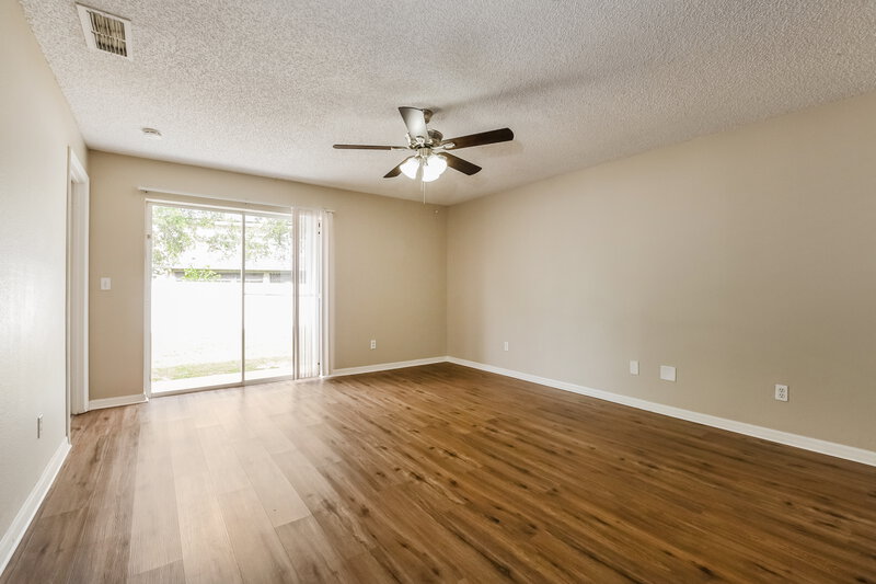 2,235/Mo, 1919 Seatonham St Winter Garden, FL 34787 Living Room View