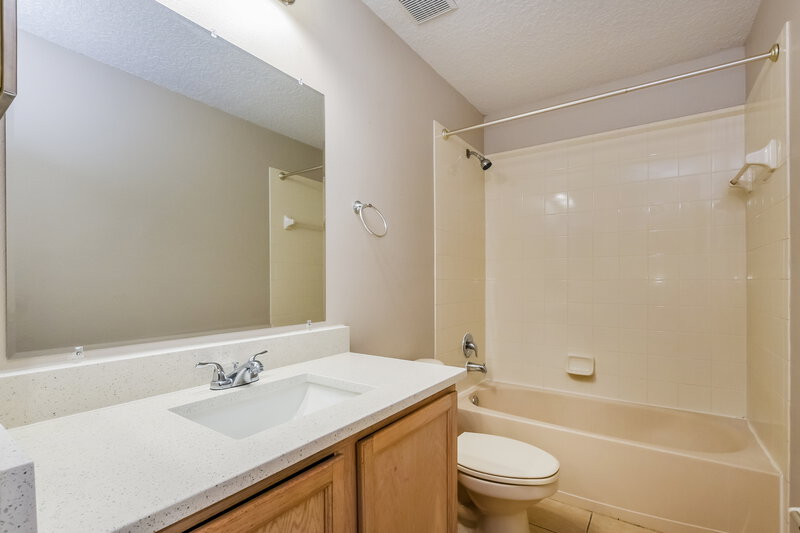 2,235/Mo, 1919 Seatonham St Winter Garden, FL 34787 Bathroom View