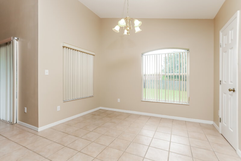 2,145/Mo, 917 Elm Forest Dr Minneola, FL 34715 Dining Room View