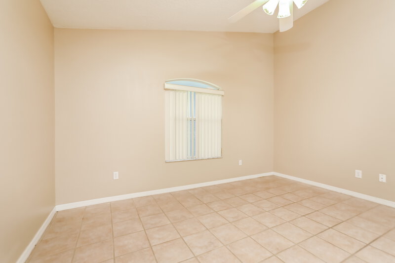 2,145/Mo, 917 Elm Forest Dr Minneola, FL 34715 Bedroom View 3