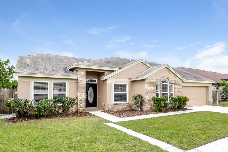 4,090/Mo, 2640 Rolling Broak Dr Orlando, FL 32837 Front View