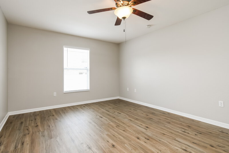 1,730/Mo, 103 Athabasca Dr Poinciana, FL 34759 Main Bedroom View 2