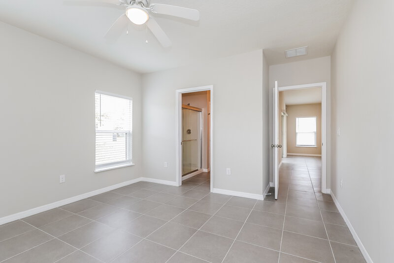 1,865/Mo, 1658 Redfin Dr Poinciana, FL 34759 Main Bedroom View