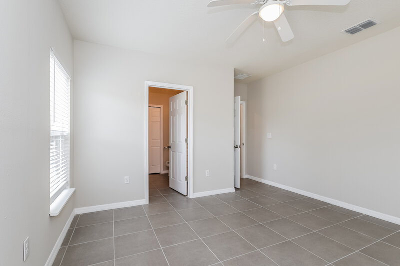 1,865/Mo, 1658 Redfin Dr Poinciana, FL 34759 Main Bedroom View 2