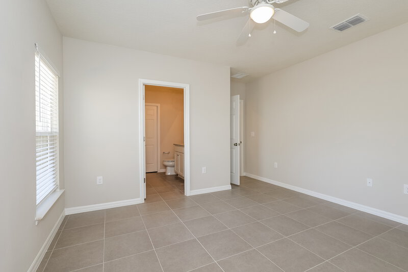 2,035/Mo, 1660 Redfin Dr Poinciana, FL 34759 Main Bedroom View 2