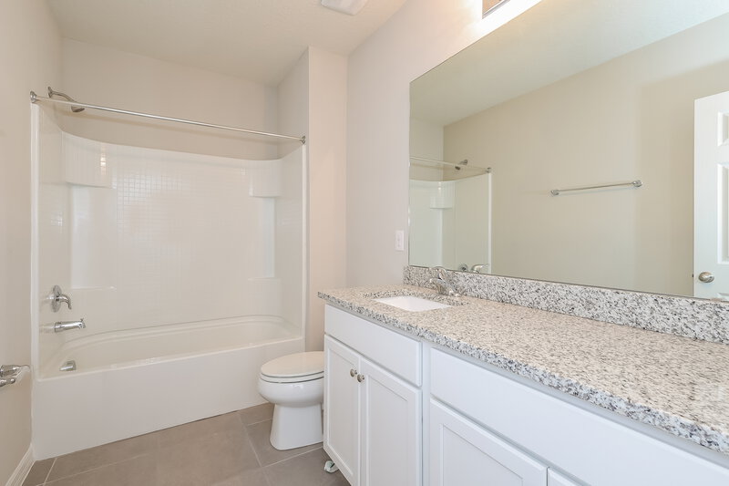 2,035/Mo, 1660 Redfin Dr Poinciana, FL 34759 Bathroom View
