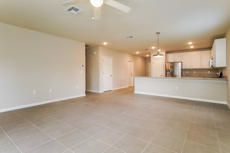 1,905/Mo, 159 Redwing Ct Poinciana, FL 34759 Living Room View 2