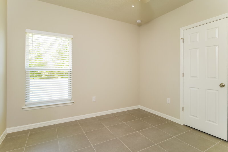 1,905/Mo, 159 Redwing Ct Poinciana, FL 34759 Bedroom View 3