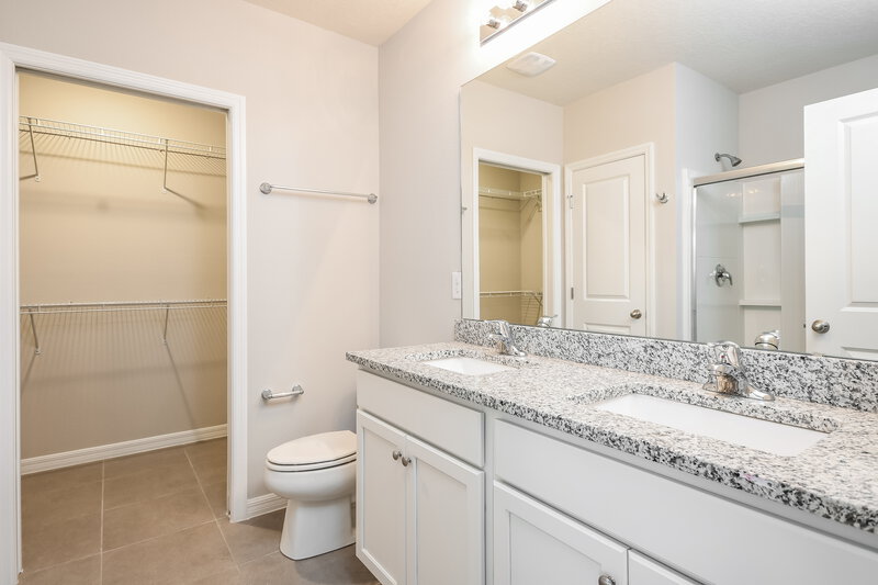 1,685/Mo, 116 Sail Way Poinciana, FL 34759 Main Bathroom View