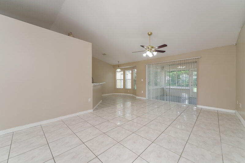 2,120/Mo, 2318 Sweetwater Blvd Saint Cloud, FL 34772 Living Room View