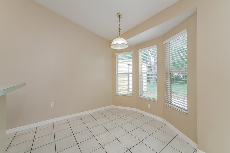 2,120/Mo, 2318 Sweetwater Blvd Saint Cloud, FL 34772 Breakfast Nook View