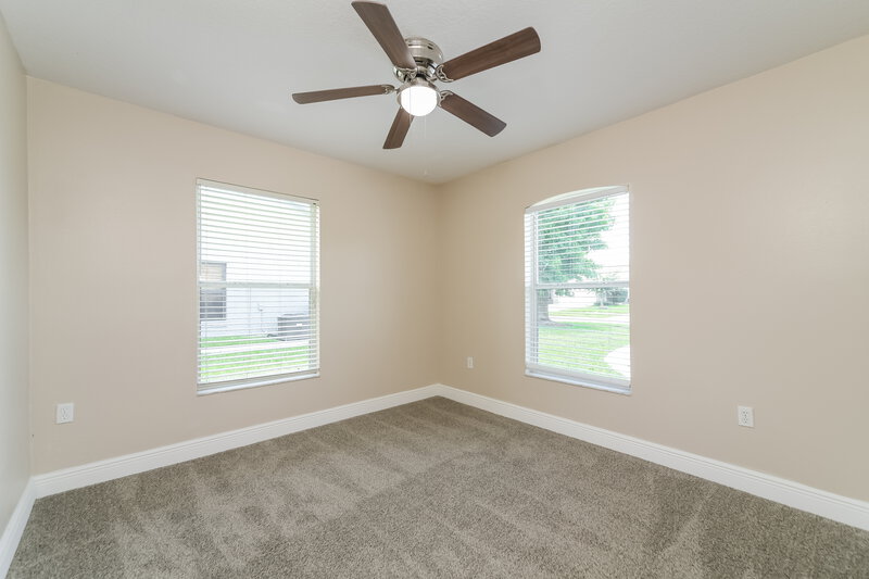2,120/Mo, 2318 Sweetwater Blvd Saint Cloud, FL 34772 Bedroom View
