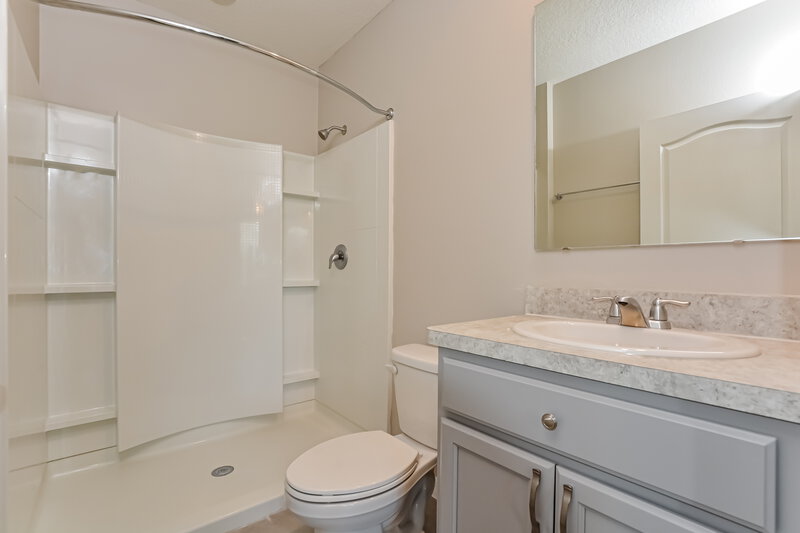 1,875/Mo, 3614 Scarlet Oak Dr Saint Cloud, FL 34772 Main Bathroom View