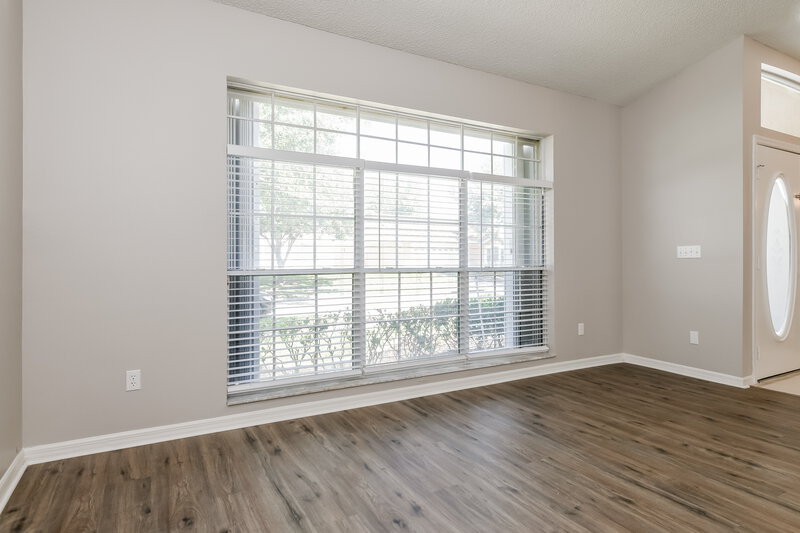 2,880/Mo, 11711 Sir Winston Way Orlando, FL 32824 Living Room View