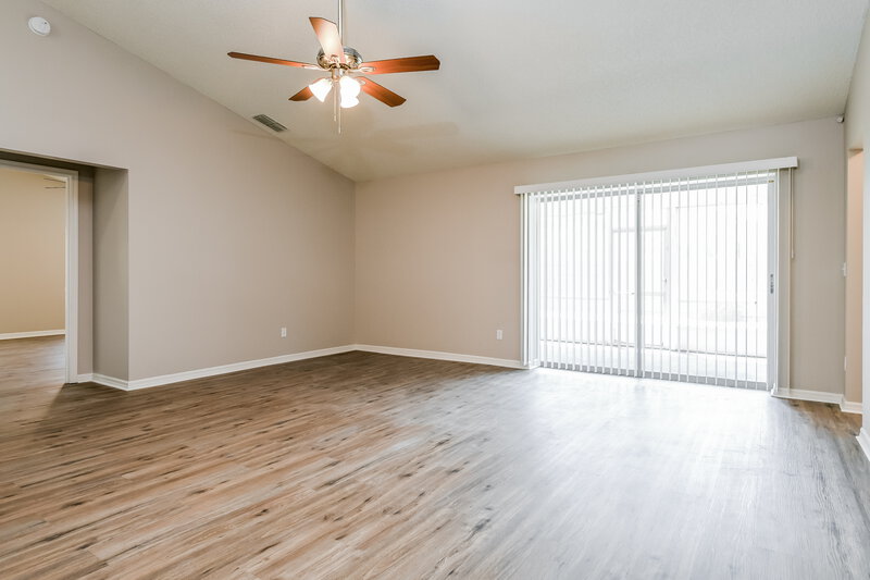 2,880/Mo, 11711 Sir Winston Way Orlando, FL 32824 Family Room View 2