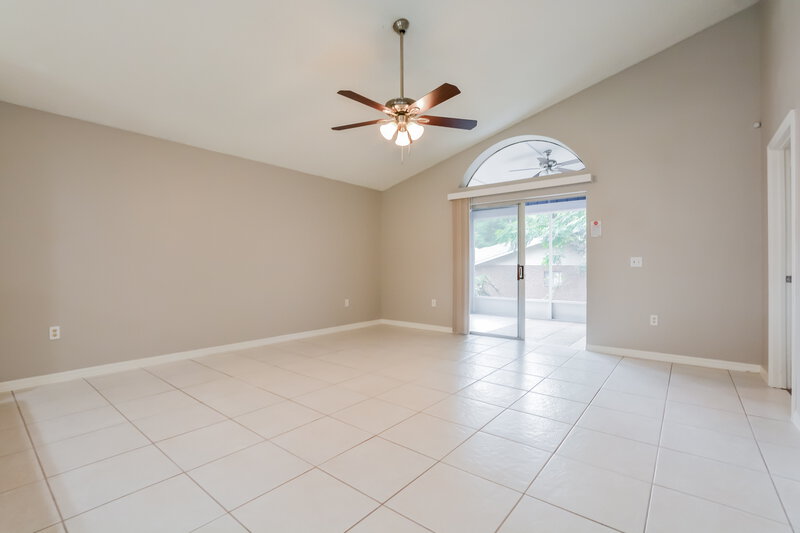 2,030/Mo, 2649 Winchester Cir Eustis, FL 32726 Living Room View