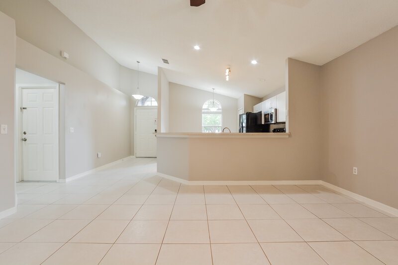 2,030/Mo, 2649 Winchester Cir Eustis, FL 32726 Living Room View 2