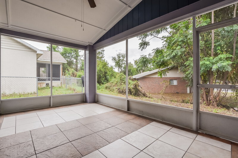 2,030/Mo, 2649 Winchester Cir Eustis, FL 32726 Sun Room View