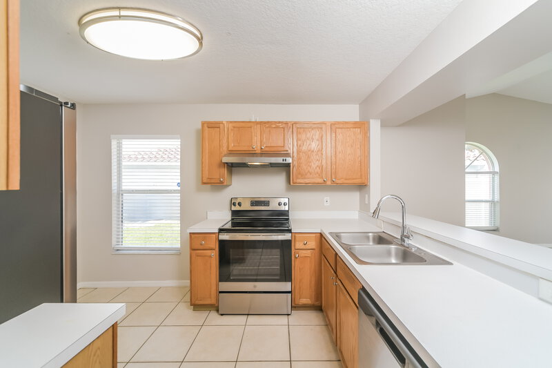 1,860/Mo, 2294 Santa Lucia St Kissimmee, FL 34743 Kitchen View