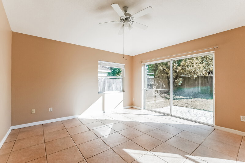 1,950/Mo, 1040 Shale Trail St Apopka, FL 32703 Dining Room View